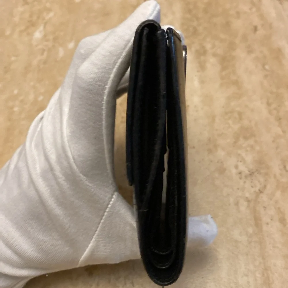 Gucci Vintage Black Leather Wallet with Silver G Buckle #1
